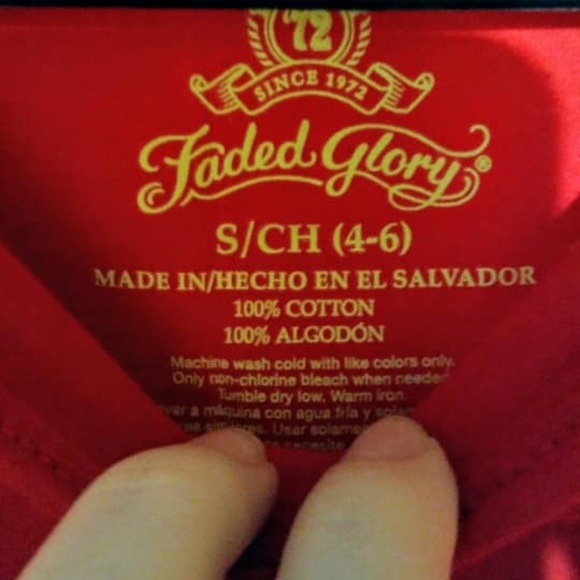 Red long sleeve shirt - Picture 2 of 3